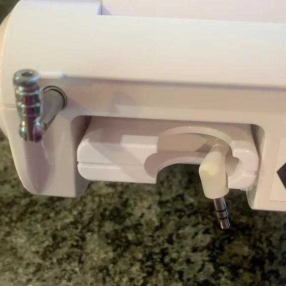 Sharper Image AM/FM Alarm Clock Sound Soother 20 for iPod/MP3 Players - Picture 9 of 13